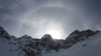 揭秘长白山机场，雪域仙境中的空中门户——探寻东北的绿色航班之旅